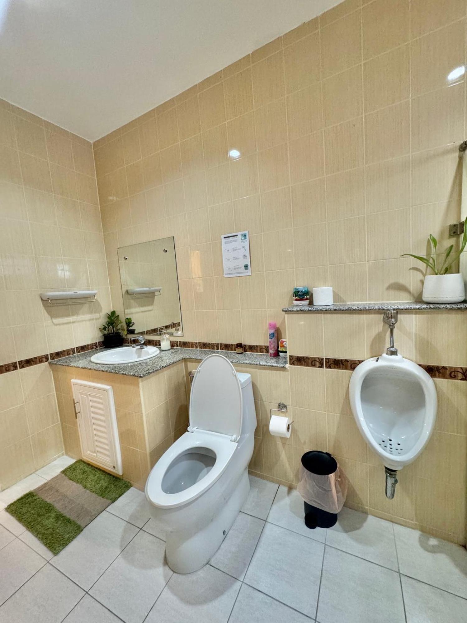 Apartamento Pinklao Traveler'S House Bangkok Exterior foto